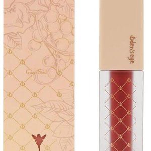 Oden's Eye Alva Matte Lip Stain in M201 Red Apple - new and sealed in package